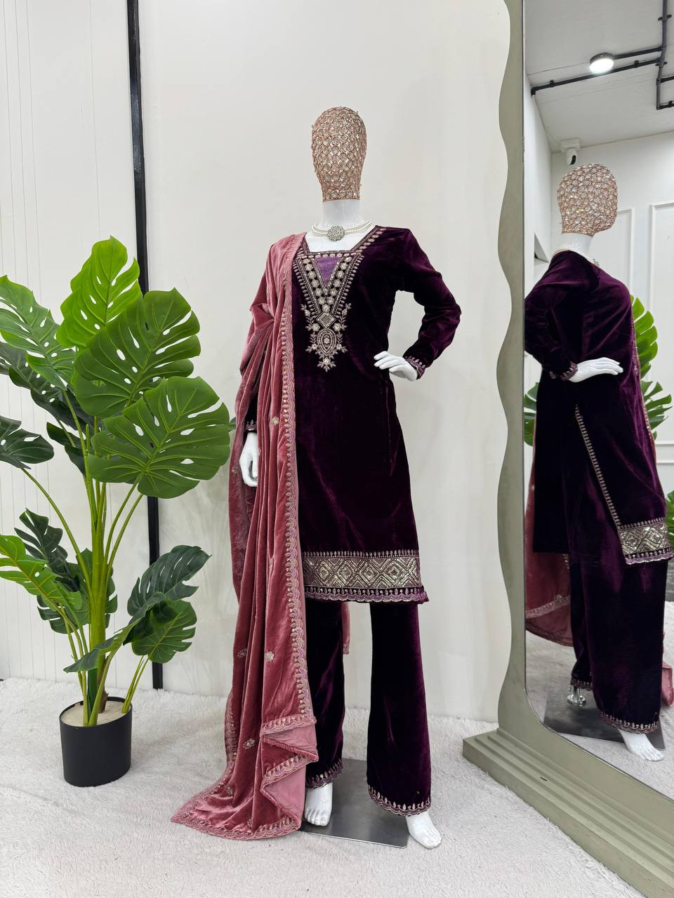 Luxurious Viscose Velvet Suit 2025 – Elevate Your Festive Look!