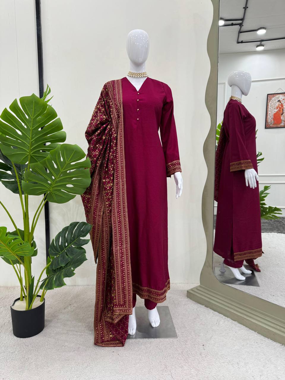 Trending Monsoon Silk Suit 2025 – Perfect for Festive Glam!